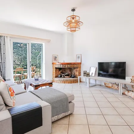 Nyaraló Nikos And Vicky's House